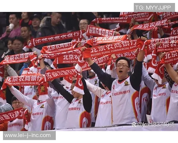 西安足球队实力引发热议球迷对球队表现的分歧与期待